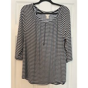 Chico's Woman's Shirt 2, 12 Black White Stripe Pullover Stretch Large Top Office